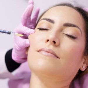 Aumento de pómulo en Madrid. Clinica de Medicina Estética EB