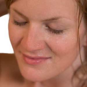 hiperhidrosis facial tratamiento con botox en la Clinica de Medicina Estetica EB hiperhidrosis facial tratamiento con botox en la Clinica de Medicina Estetica EB