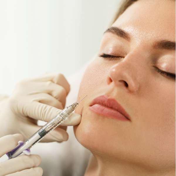 vitaminas faciales tratamiento mesoterapia facial en la clinica medicina estetica en Madrid EB