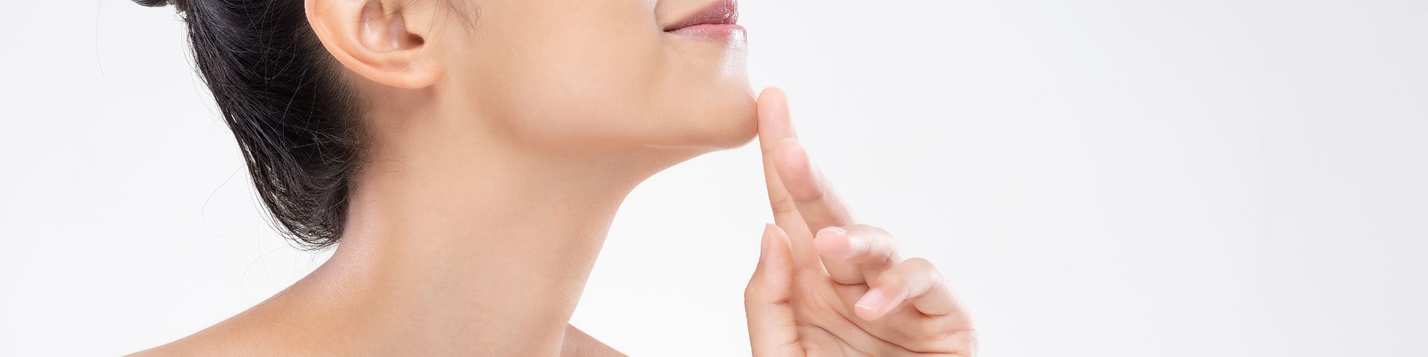 elimina la papada sin cirugia en la Clinica de medicina estetica EB