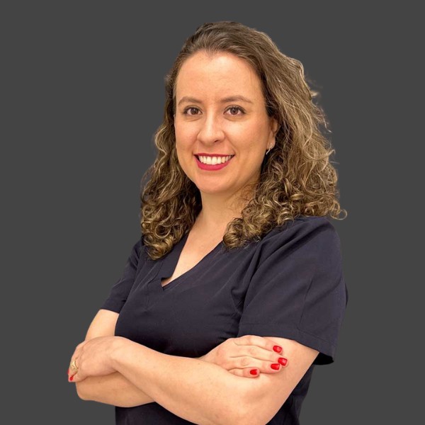 dra carla mariana garrido de la Clinica de medicina estética EB